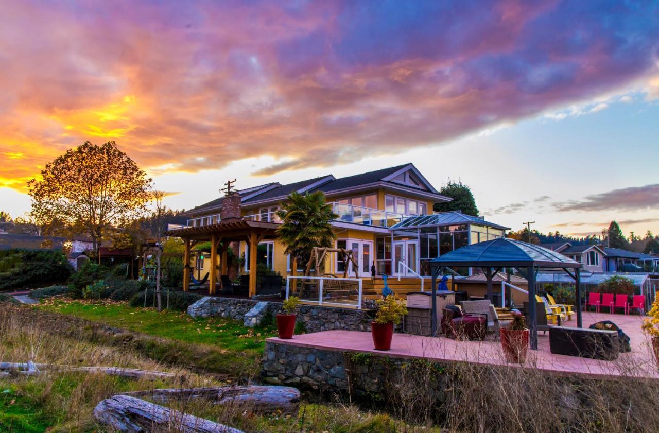 Birds Of A Feather Victoria Oceanfront Studio Suites Colwood Dış mekan fotoğraf