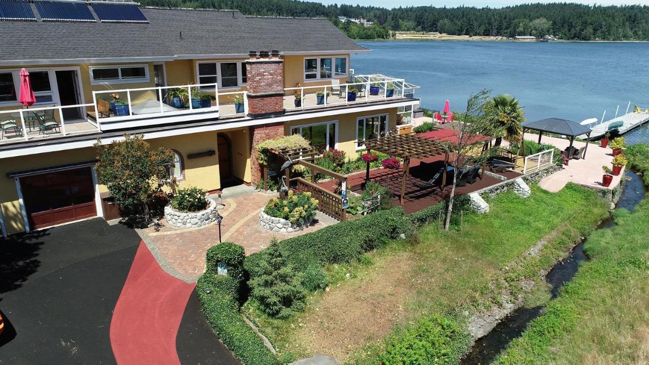 Birds Of A Feather Victoria Oceanfront Studio Suites Colwood Dış mekan fotoğraf