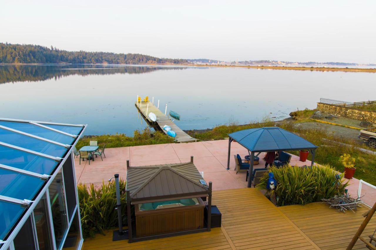 Birds Of A Feather Victoria Oceanfront Studio Suites Colwood Dış mekan fotoğraf