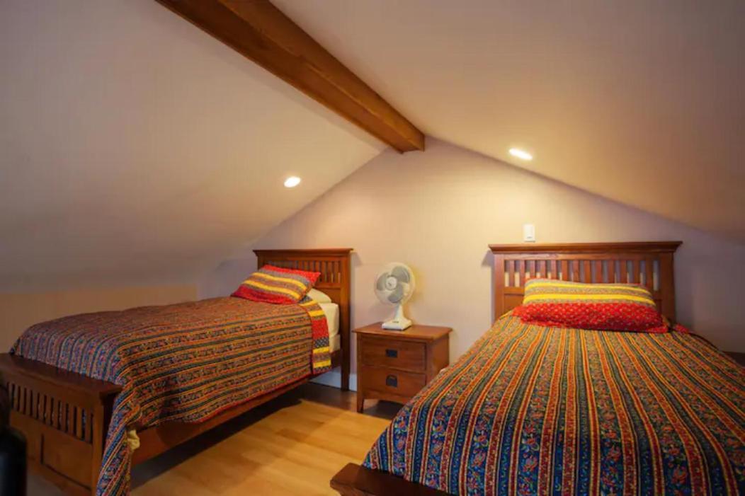 Birds Of A Feather Victoria Oceanfront Studio Suites Colwood Dış mekan fotoğraf